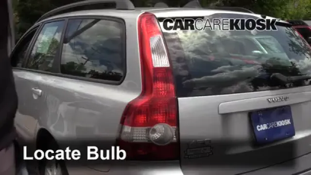 2007 Volvo V50 2.4i 2.4L 5 Cyl. Éclairage Feu clignotant arrière (remplacer l'ampoule)